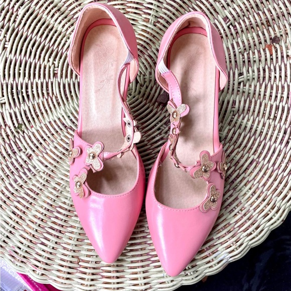 Pink Heels - Picture 2 of 4